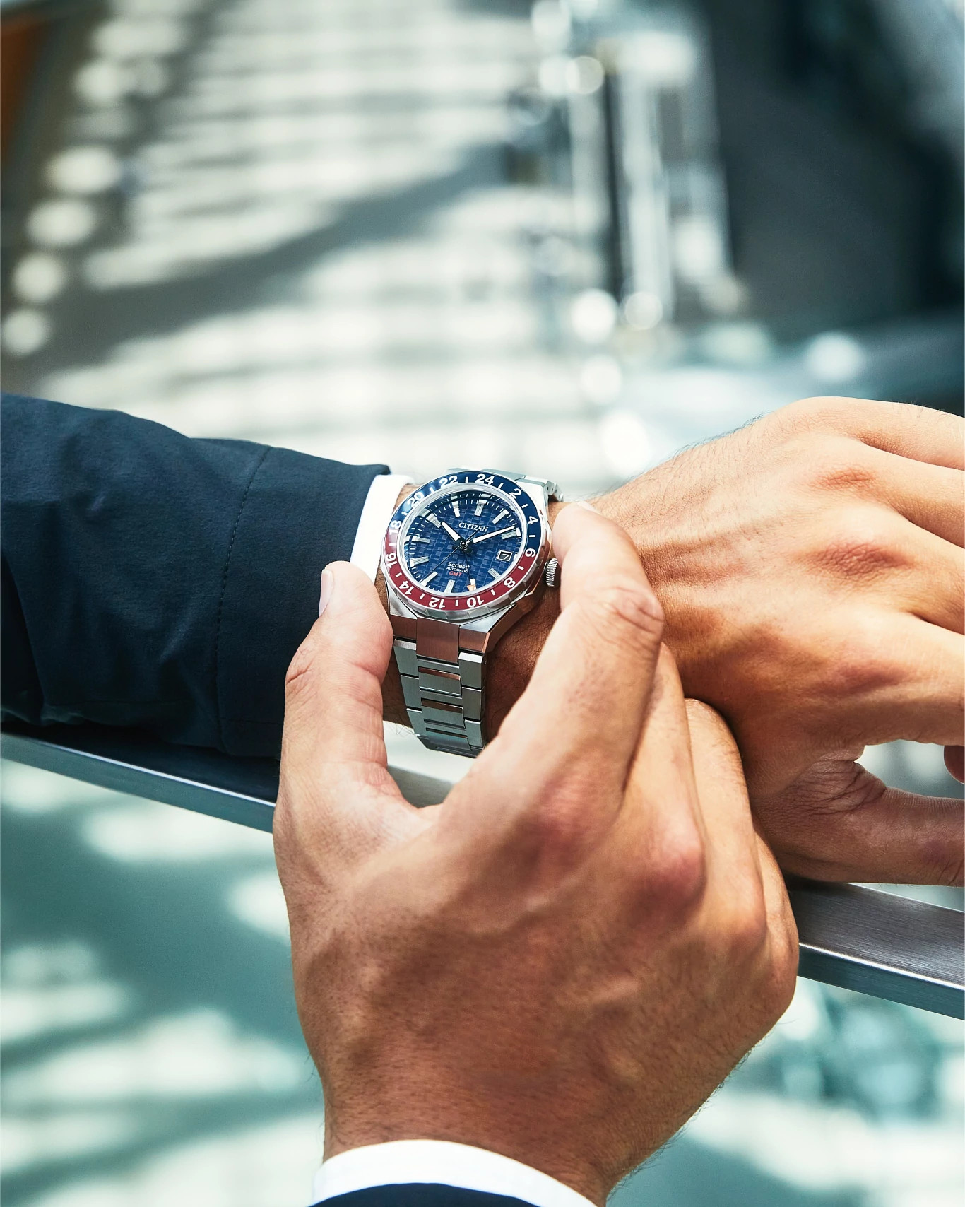 Series8 880 GMT - image 4