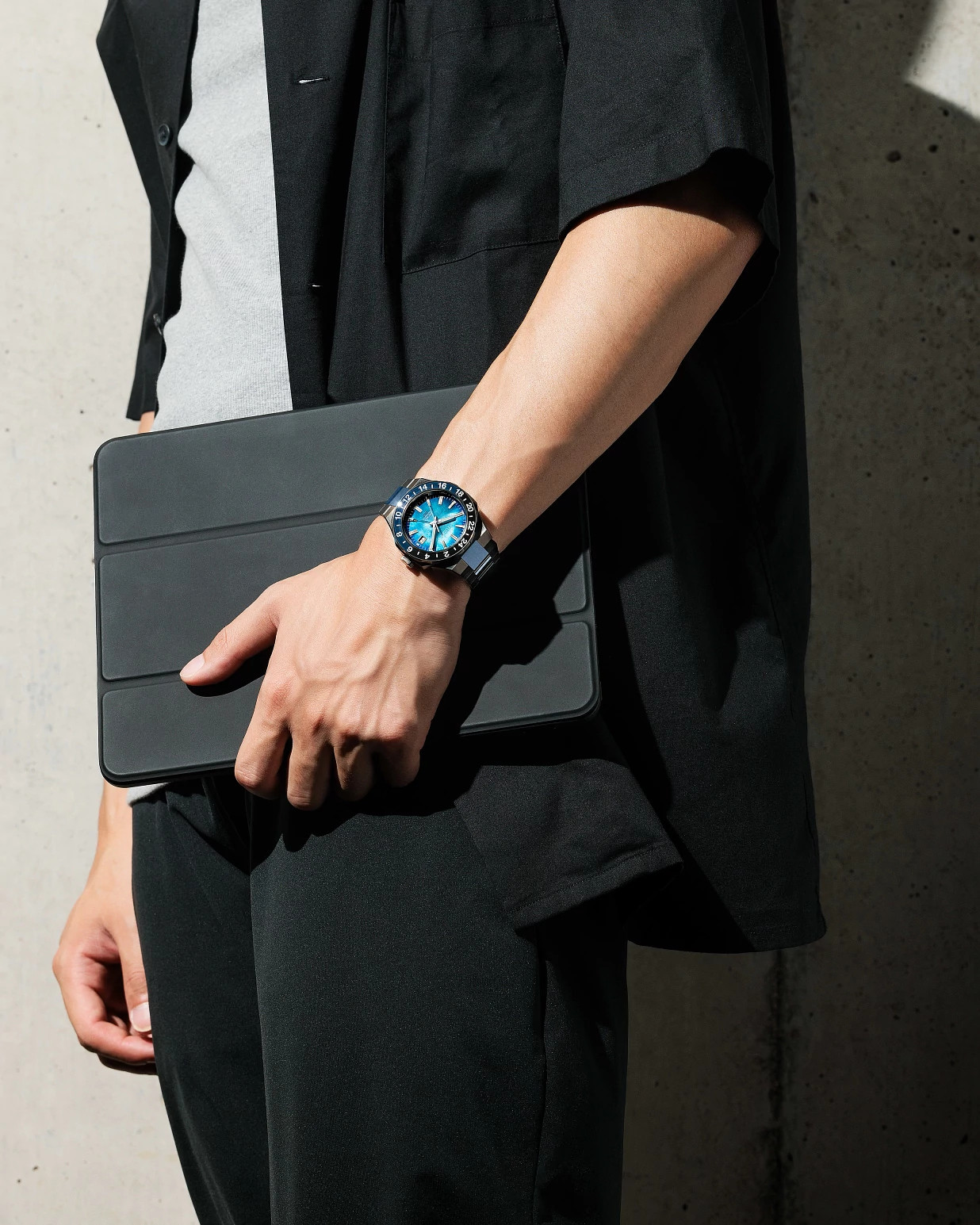 Series8 880 GMT - image 4