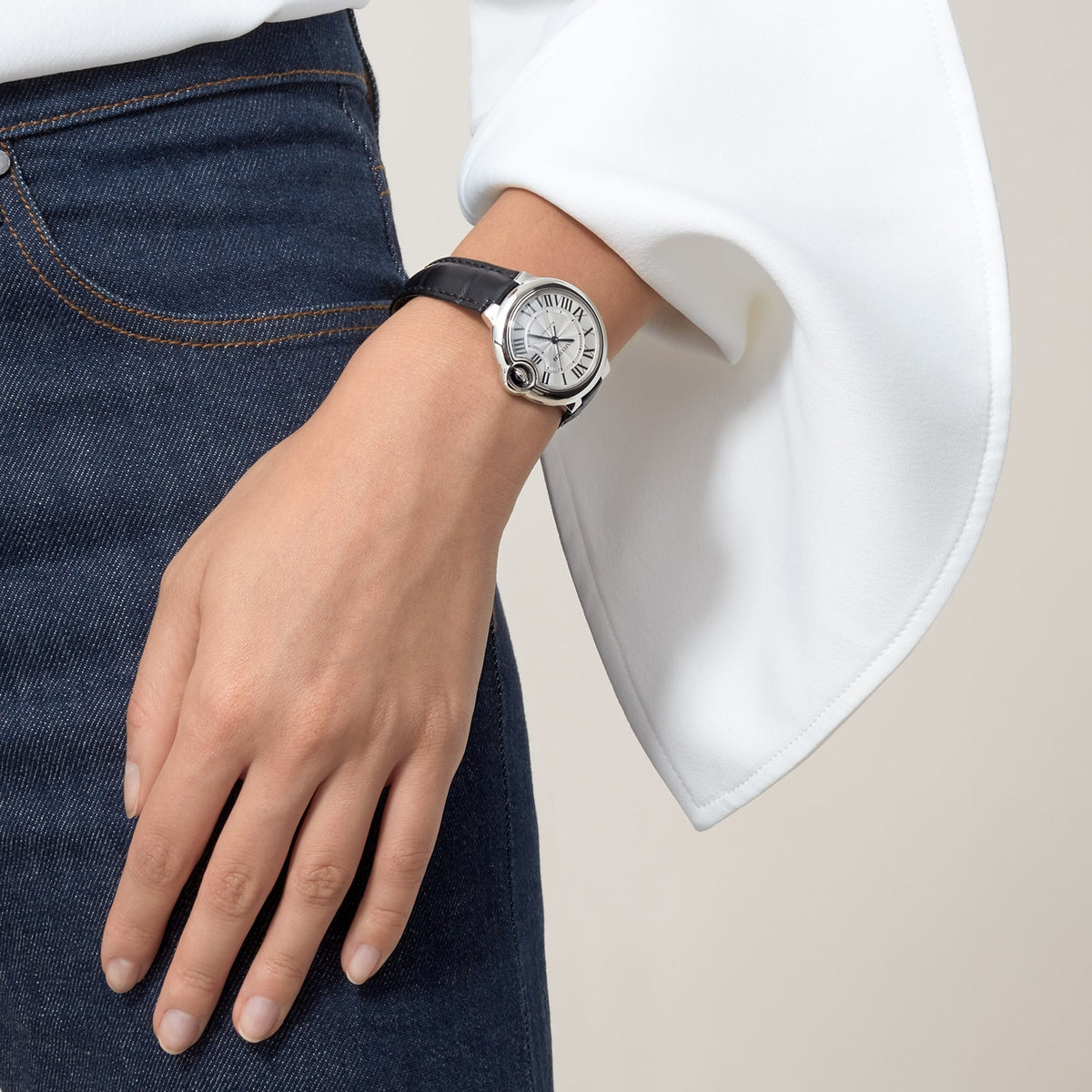 Ballon Bleu de Cartier 33 | 33mm, Steel, Alligator Leather, Silver Dial - image 3