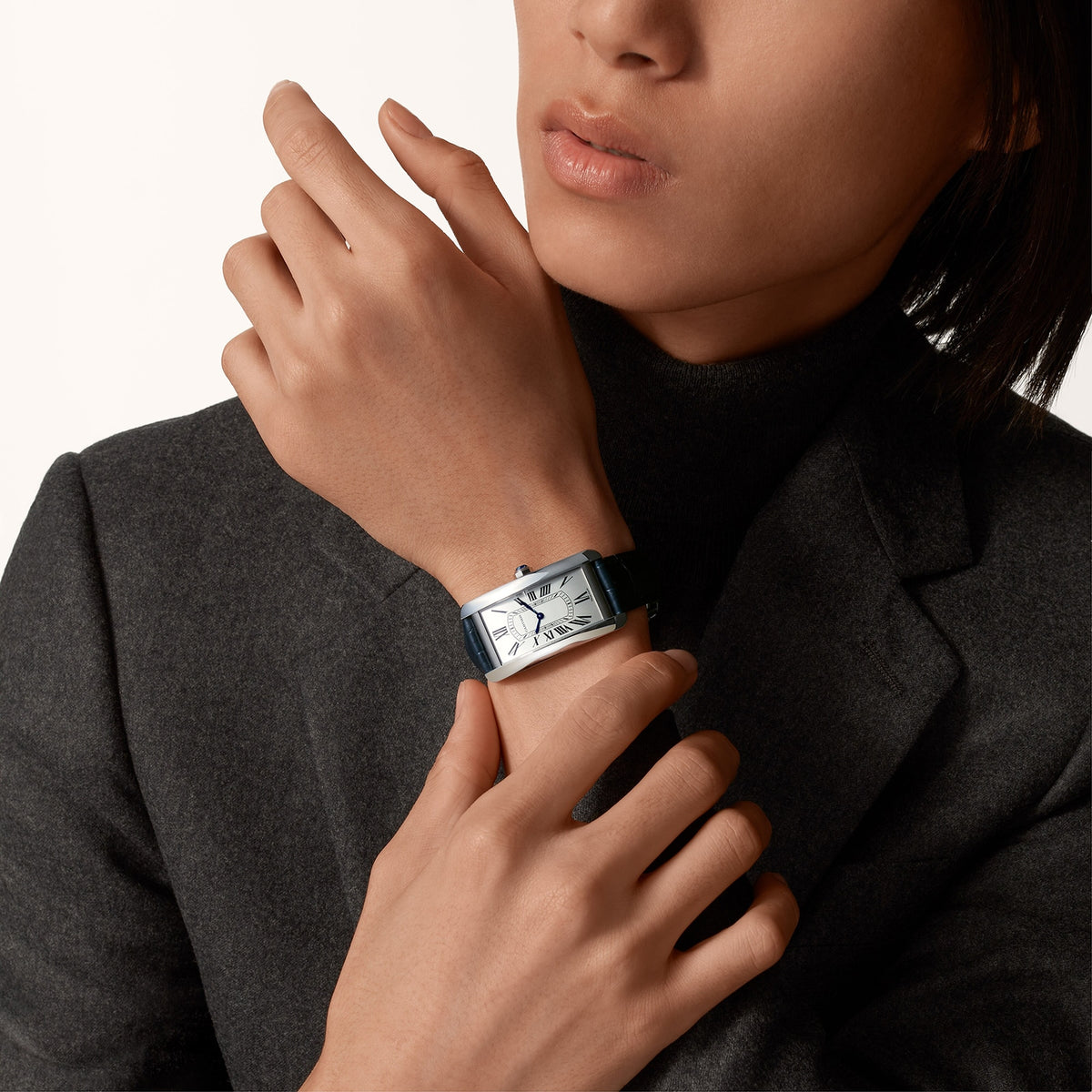 Tank Américaine Large Model | 24.5mm, Steel, Alligator Leather, Silver Dial - image 4